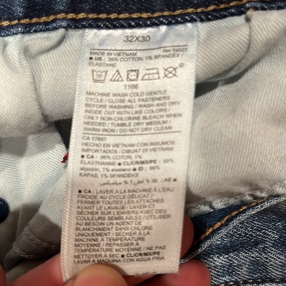OLD Navy men’s Athletic Taper built-in flex jeans size 32X30 . - Picture 3 of 9